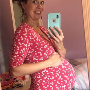 Very soft pink maternity shirt